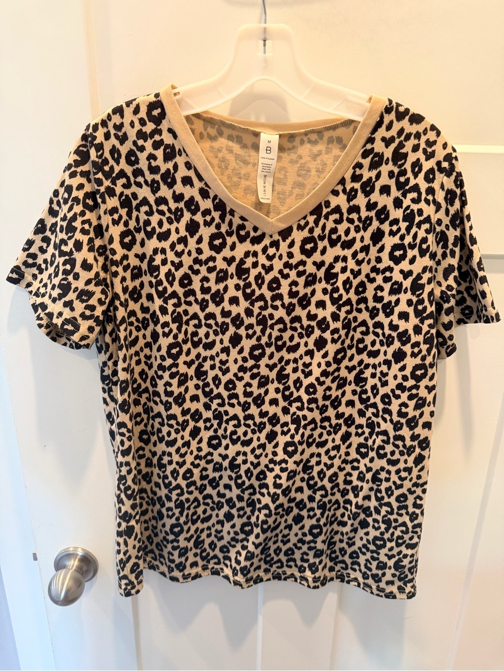 Leopard Print V Neck Top Medium Tan Black Animal Print Short Sleeve Blouse